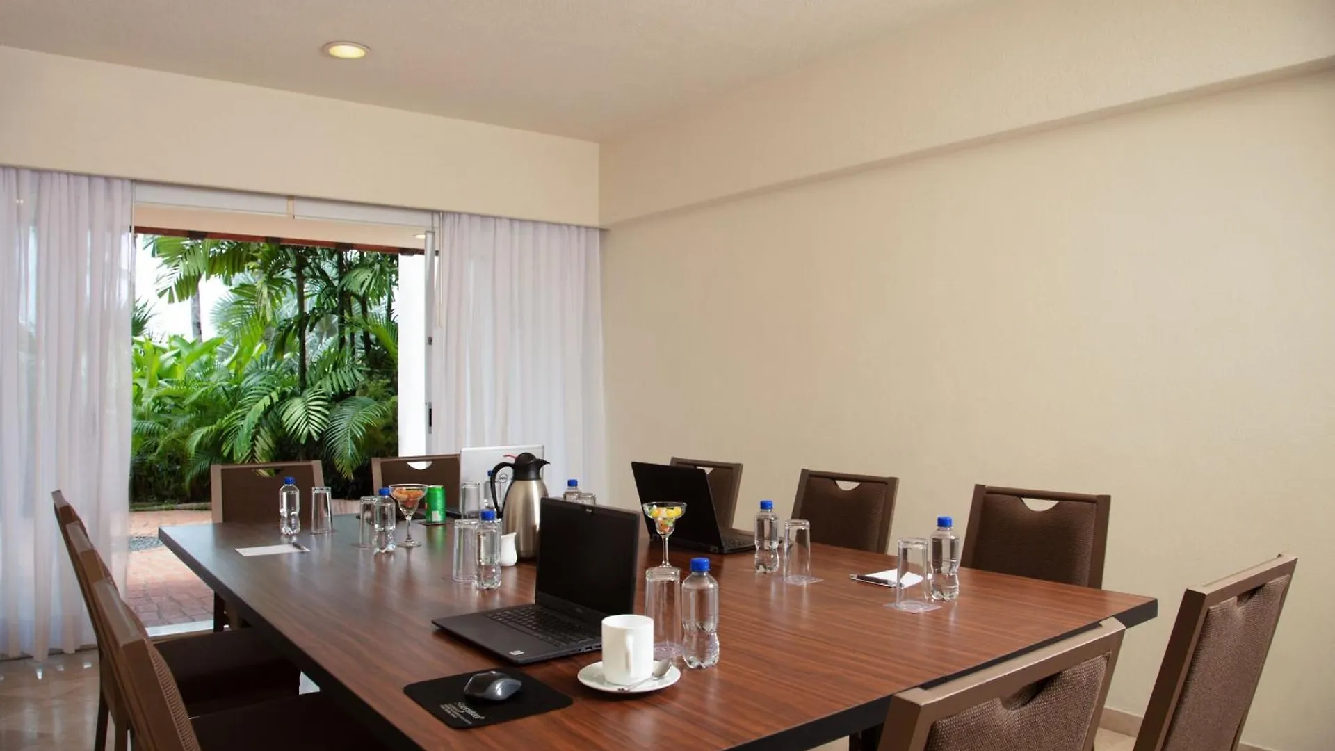 Sheraton Buganvilias Resort & Convention Center Пуэрто-Вальярта