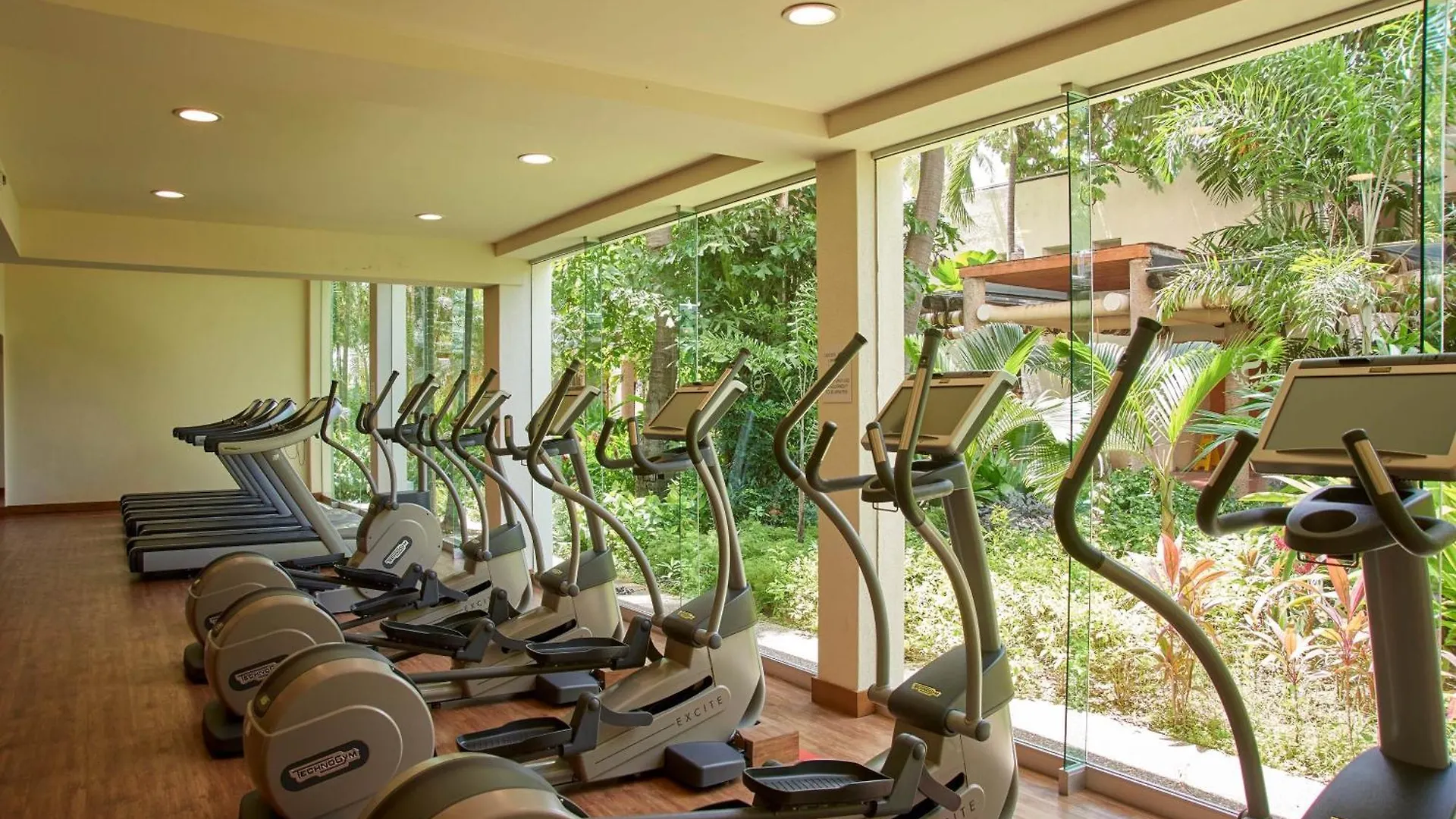 Sheraton Buganvilias Resort & Convention Center Puerto Vallarta