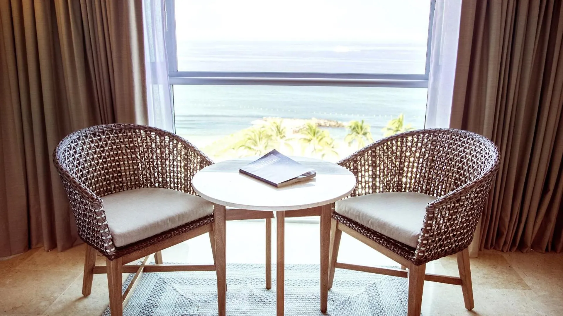 Sheraton Buganvilias Resort & Convention Center Пуэрто-Вальярта 5*,  Мексика