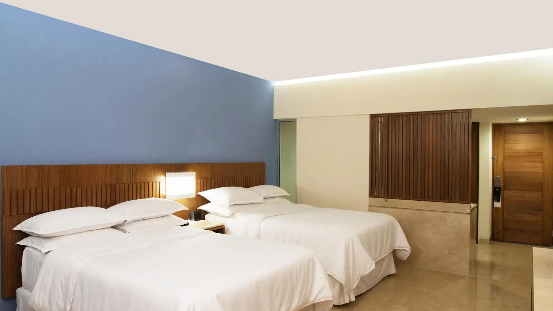 Sheraton Buganvilias Resort & Convention Center Puerto Vallarta